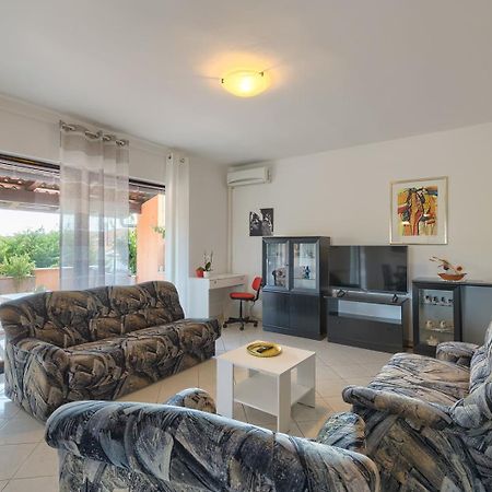 Apartment Viktor Пула Екстер'єр фото